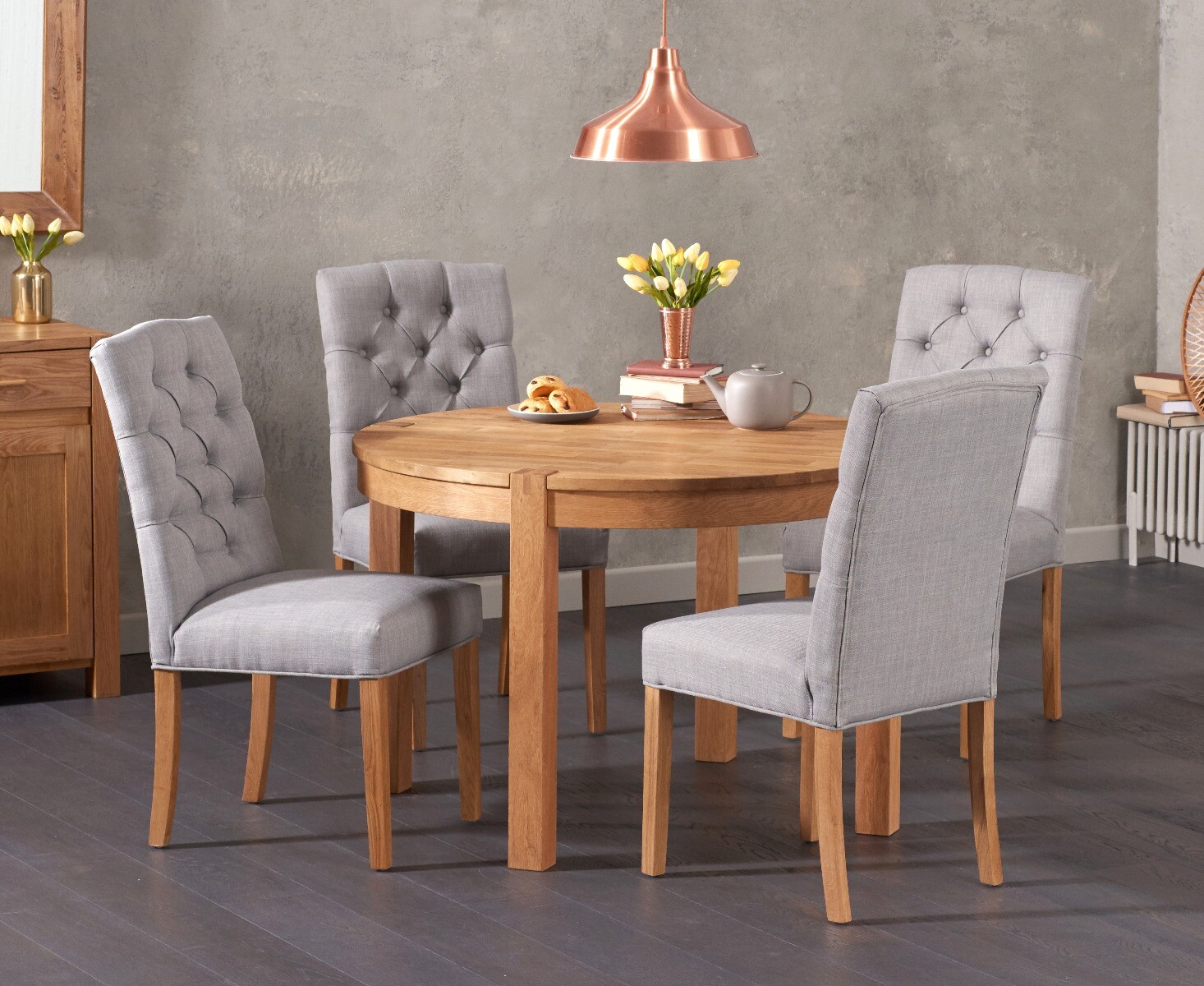 Thetford 110cm Oak Round Dining Table With 4 Natural Isabella Chairs