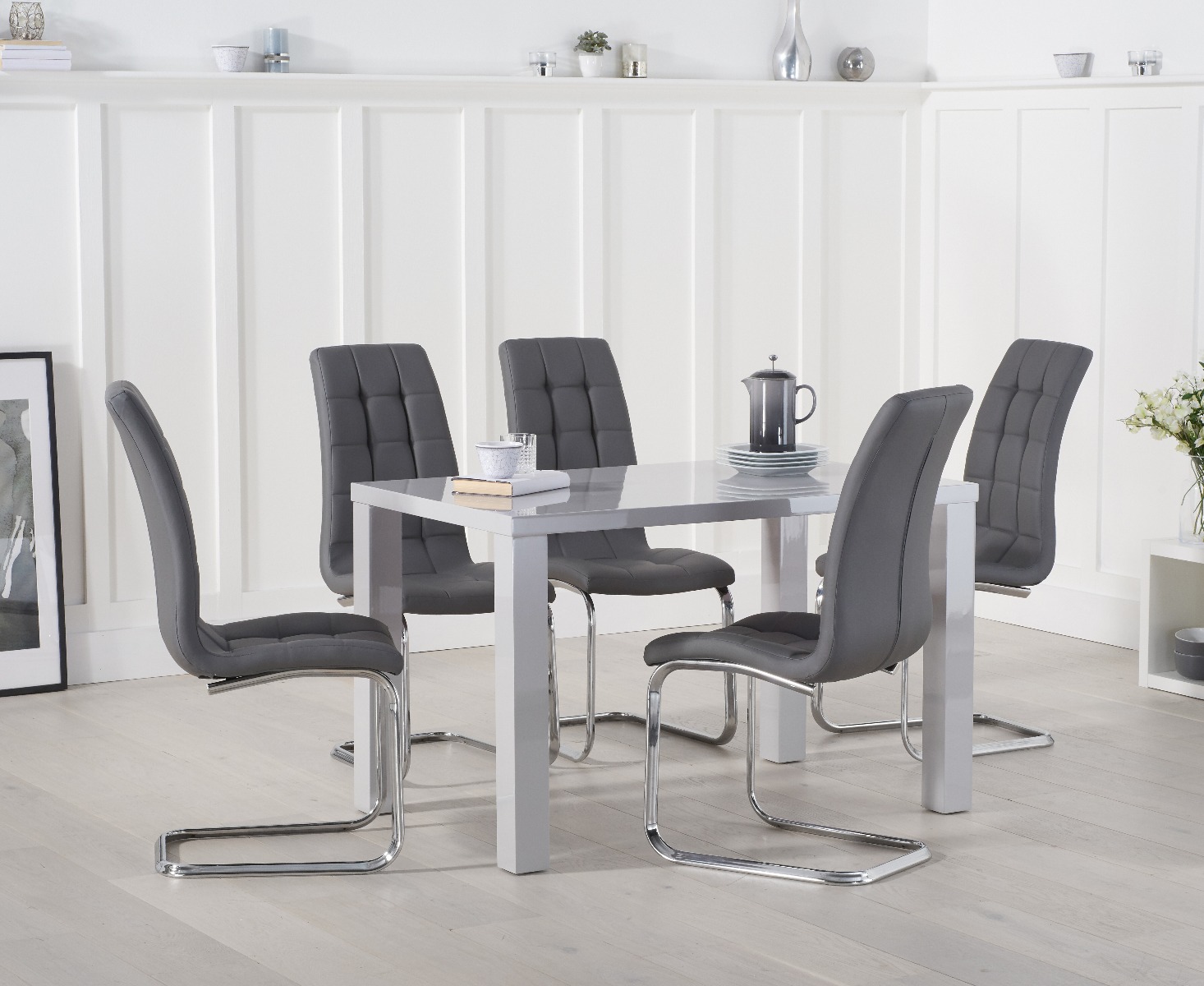 Seattle 120cm Light Grey High Gloss Dining Table With 4 Black Vigo Chairs