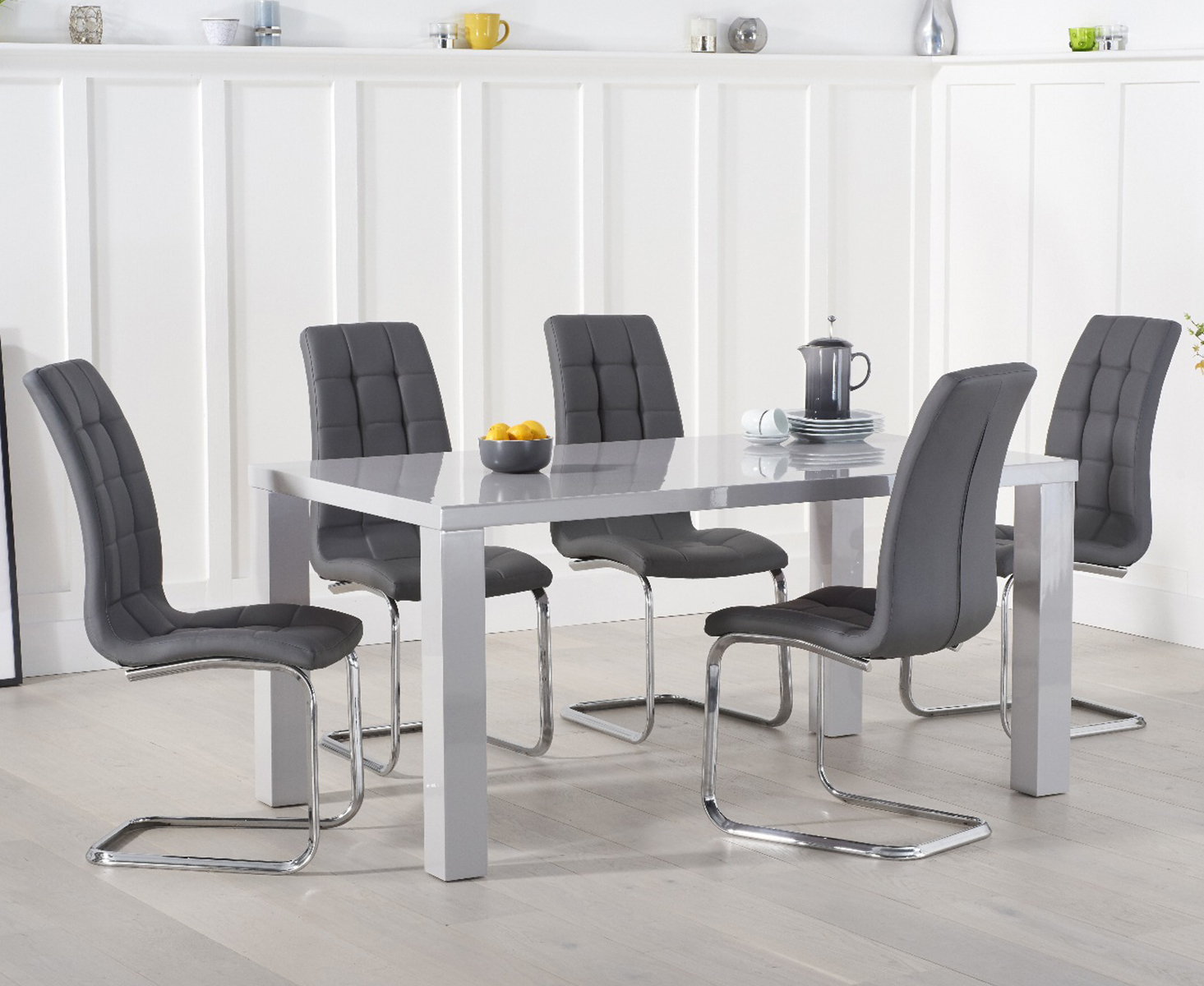 Photo 1 of Seattle 160cm light grey high gloss dining table with 4 white vigo chairs